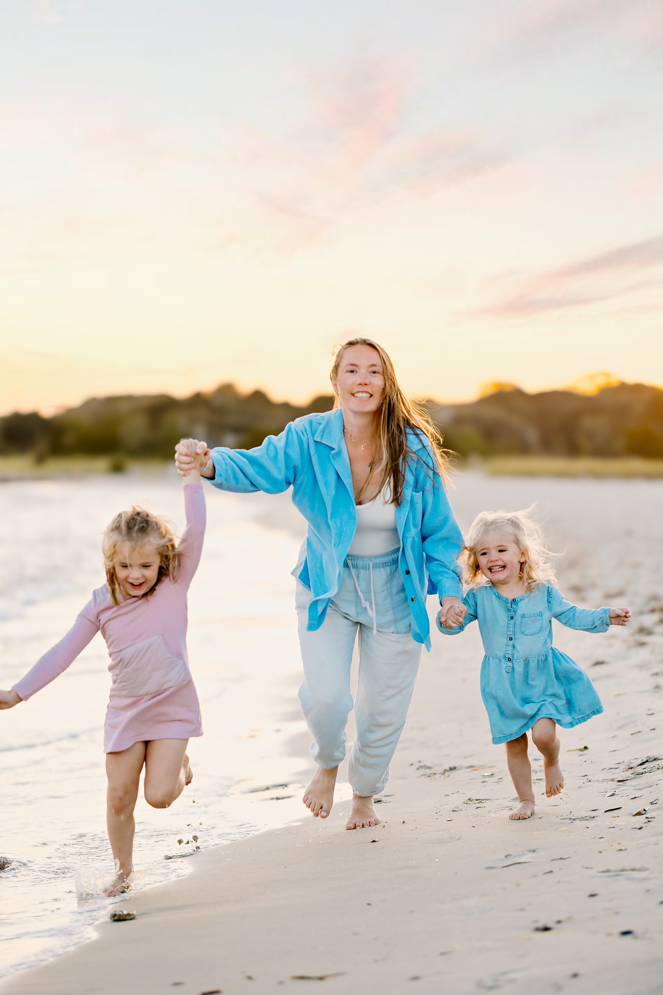 portrait photography family kids childhood beach sand ocean sunset golden hour running holding hands blue dress shirt brother sister boy girl concord new hampshire cousins sisters